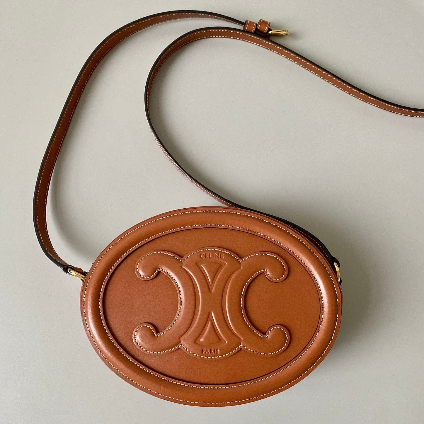 CELINE SMOOTH CALFSKIN 20 OVAL CINNAMON BROWN BAG