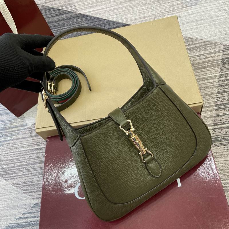 Gucci Olive Green Textured Shoulder Bag with Gold-Tone Hardware