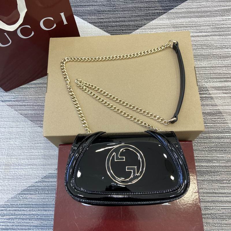 Gucci Blondie Mini Shoulder Bag in Black Patent Leather