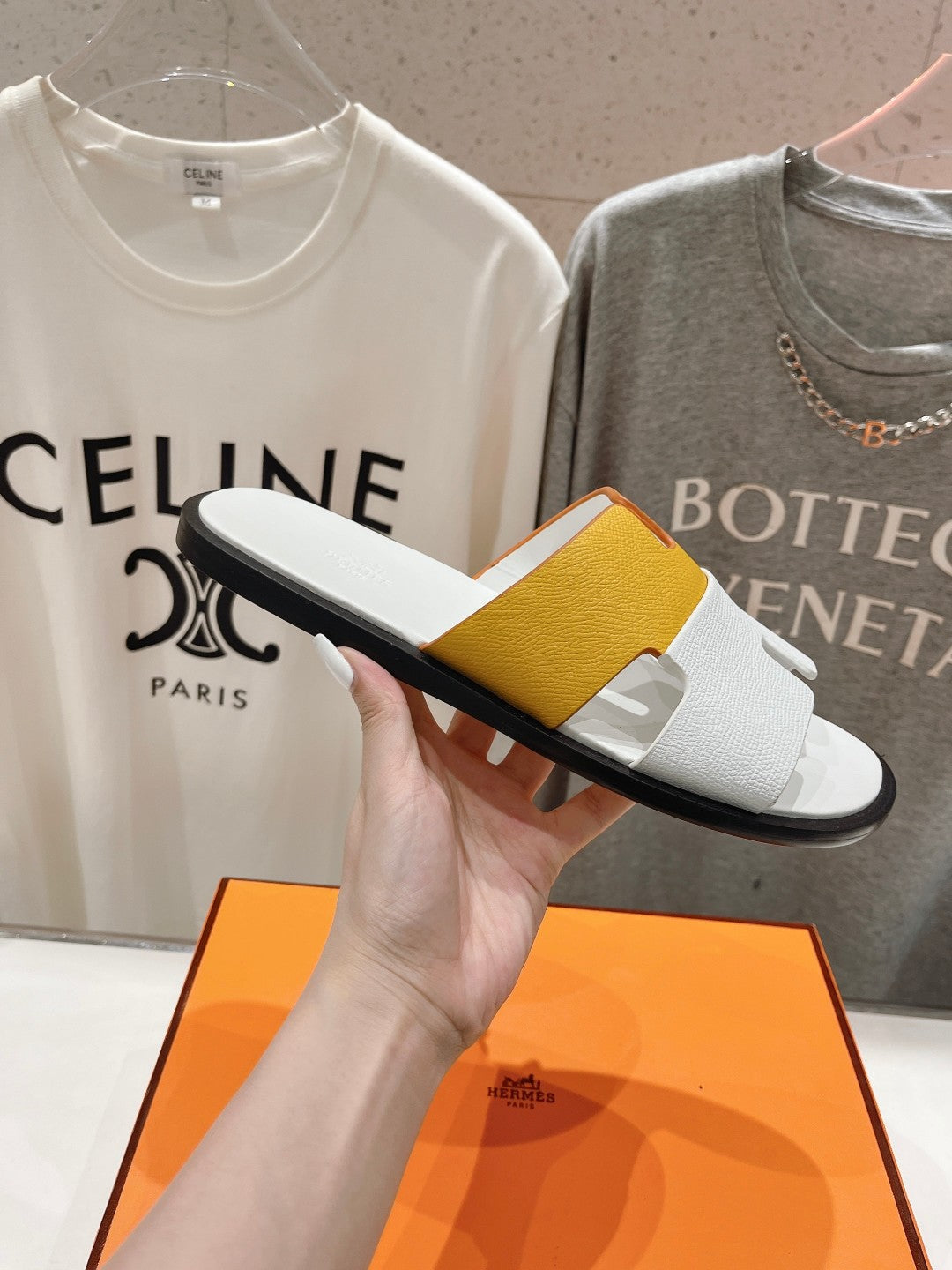 HERMES IZMIR SANDAL WHITE MIX YELLOW LAMBSKIN
